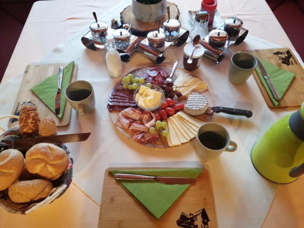 Pension Arkadenhof Loipersdorf bei Fuerstenfeld Luaran gambar