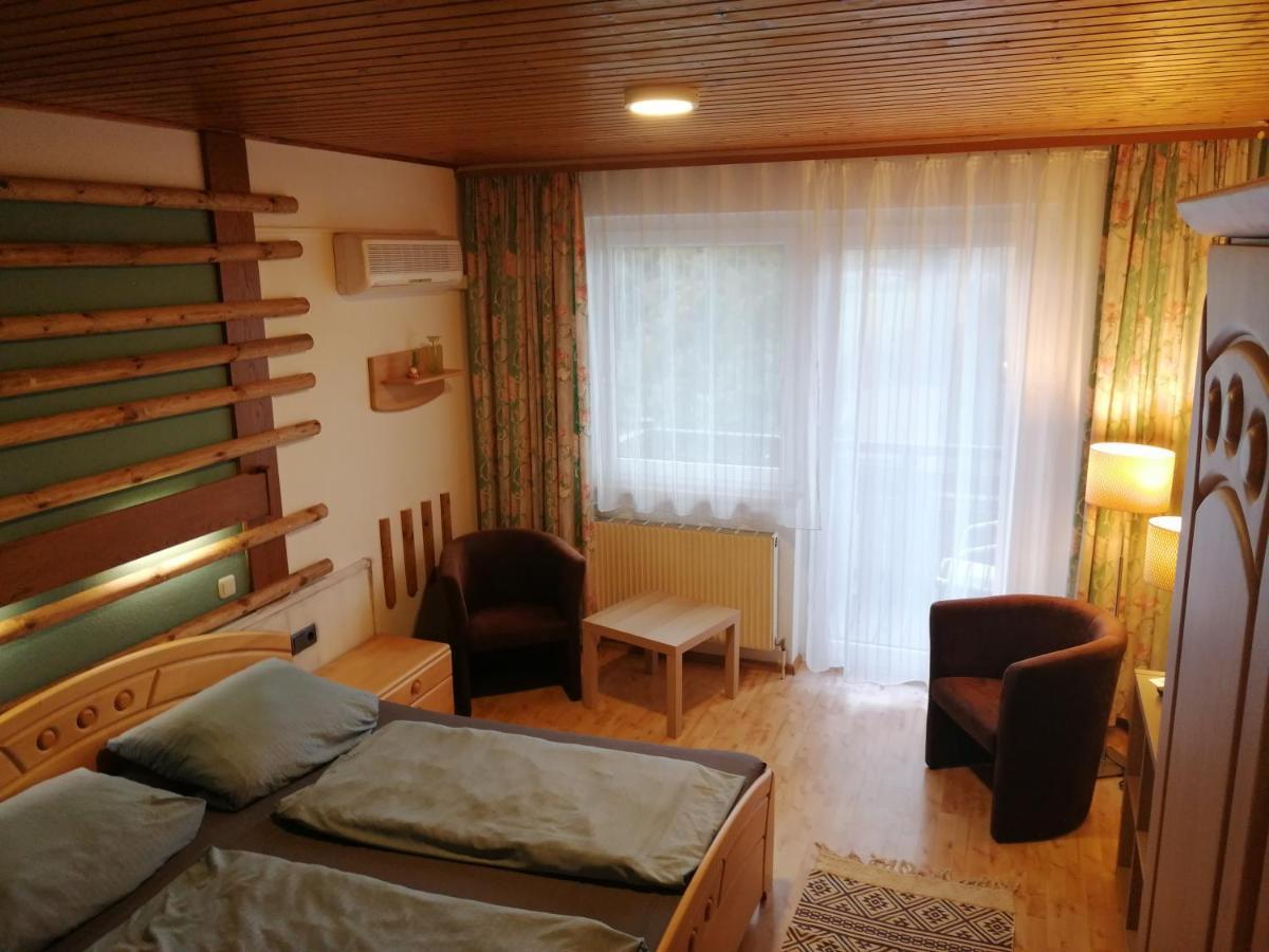 Pension Arkadenhof Loipersdorf bei Fuerstenfeld Luaran gambar