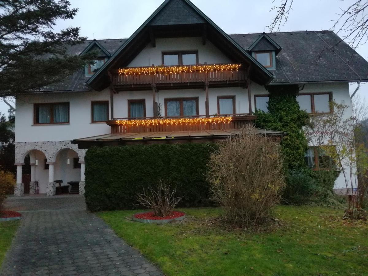 Pension Arkadenhof Loipersdorf bei Fuerstenfeld Luaran gambar