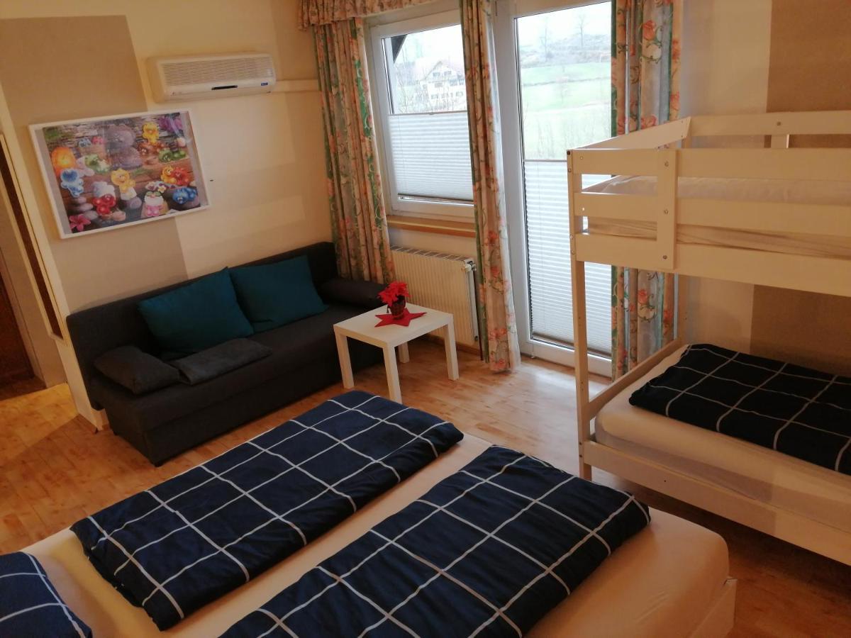 Pension Arkadenhof Loipersdorf bei Fuerstenfeld Luaran gambar