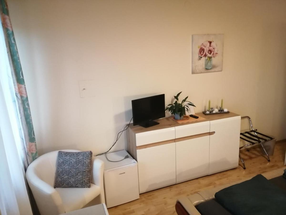 Pension Arkadenhof Loipersdorf bei Fuerstenfeld Luaran gambar