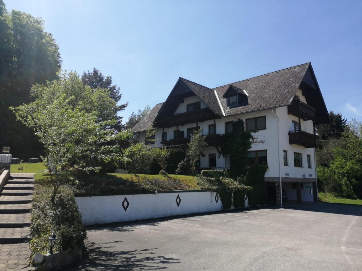 Pension Arkadenhof Loipersdorf bei Fuerstenfeld Luaran gambar