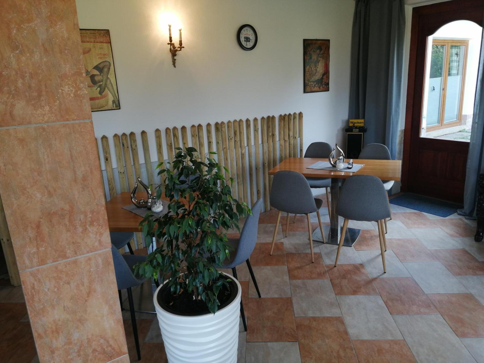 Pension Arkadenhof Loipersdorf bei Fuerstenfeld Luaran gambar